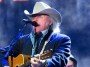Dwight Yoakam Stops Mid-Song After Surprise Call From Billy Bob Thornton
