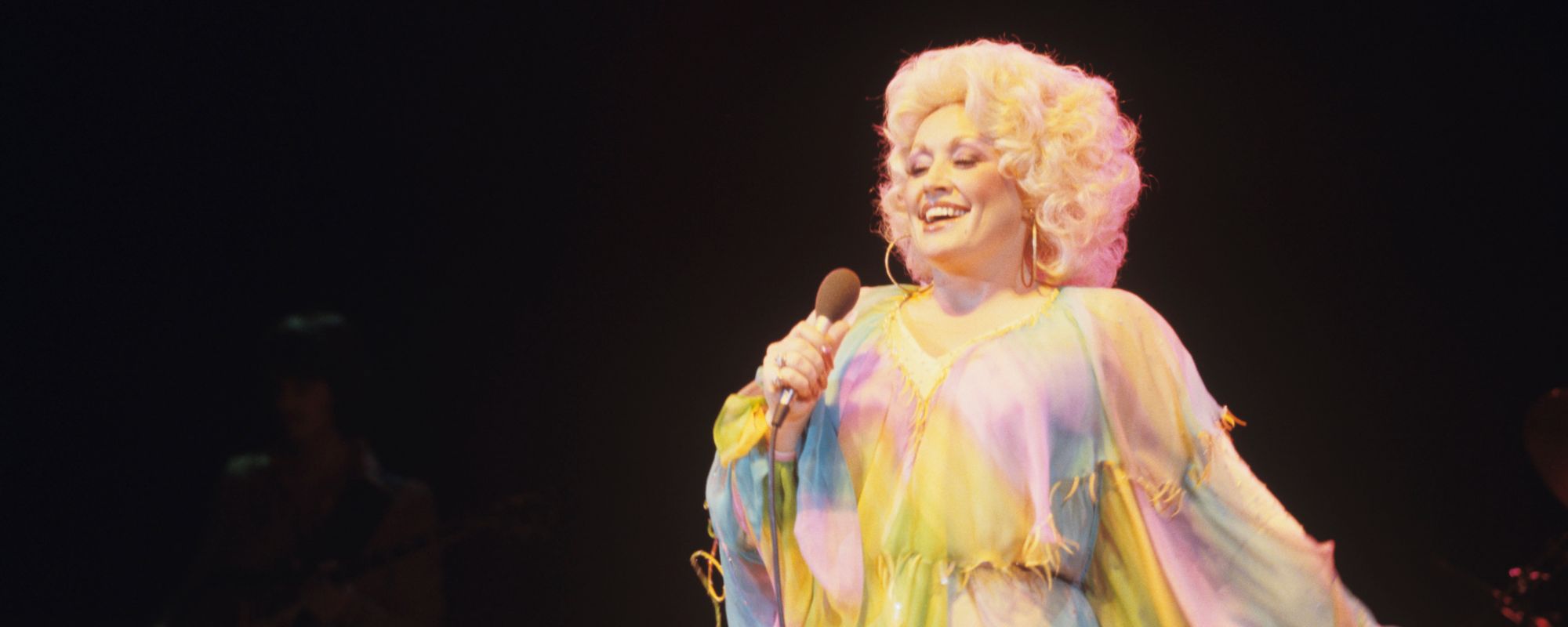 On This Day in 1972, Dolly Parton Released a Love Song So “Sexy and Intimate” That Many Radio Stations Refused To Play It