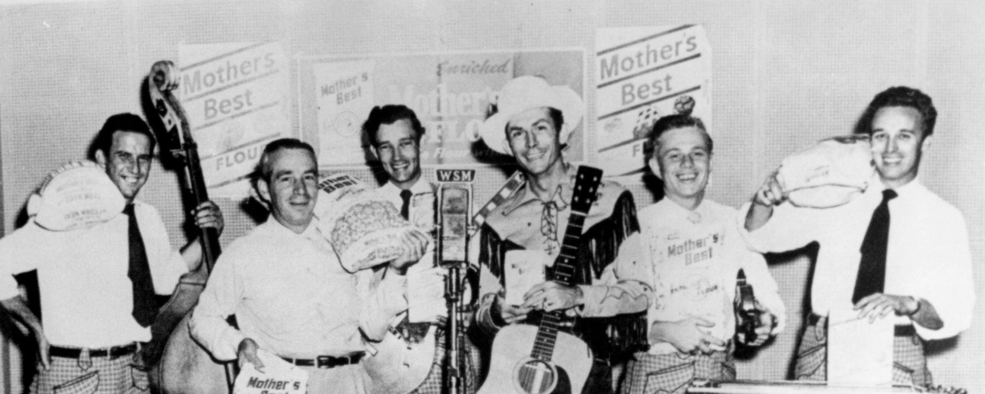 ولد في مثل هذا اليوم من عام 1927، عازف الجيتار الفولاذي الأسطوري الذي أصبح عمله مرادفًا لهانك ويليامز