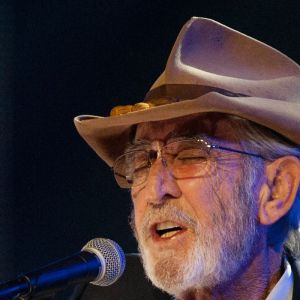 On This Day in 2016, Country Music's "Gentle Giant" Hung up His Hat After Six Decades