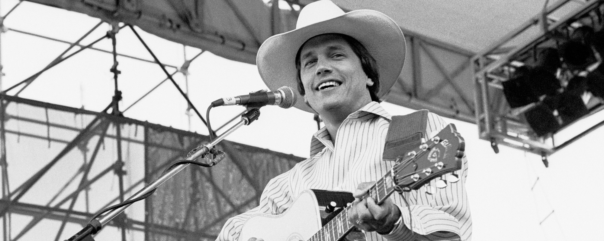 How a Shag Carpet Helped Inspire George Strait’s First No. 1 Single