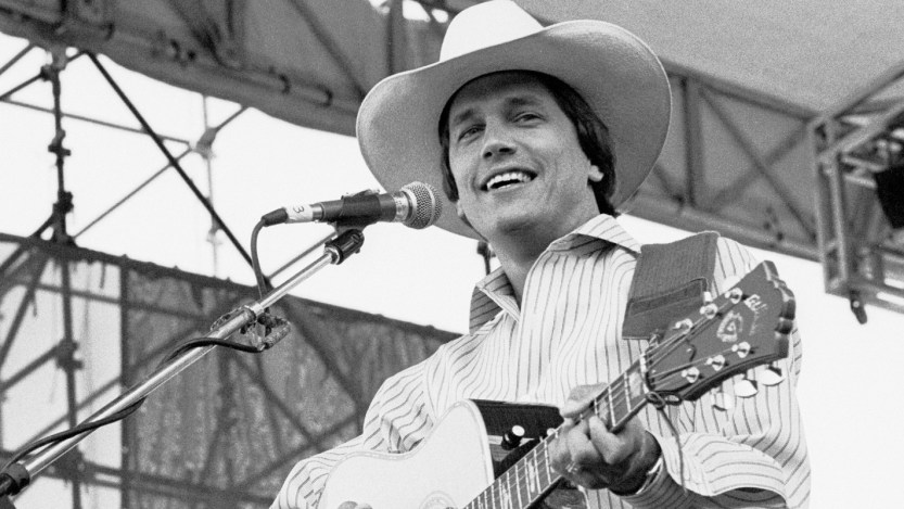 How a Shag Carpet Helped Inspire George Strait’s First No. 1 Single