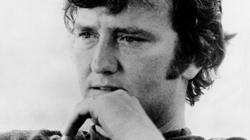 NASHVILLE - 1973: Country singer and songwriter Mickey Newbury poses for a portrait in 1973 in Nashville, Tennessee. (Photo by Michael Ochs Archives/Getty Images)
