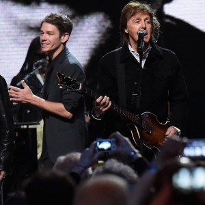 Joan Jett Recalls the Exciting “Full-Circle Moment” Where Members of The Beatles Cheered One of Her Major Career Achievements