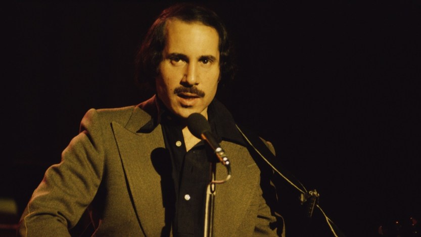 On This Day in 1976, Paul Simon Scored His Only Solo No. 1 Hot 100 Hit with His Wry Pop Classic “50 Ways To Leave Your Lover”