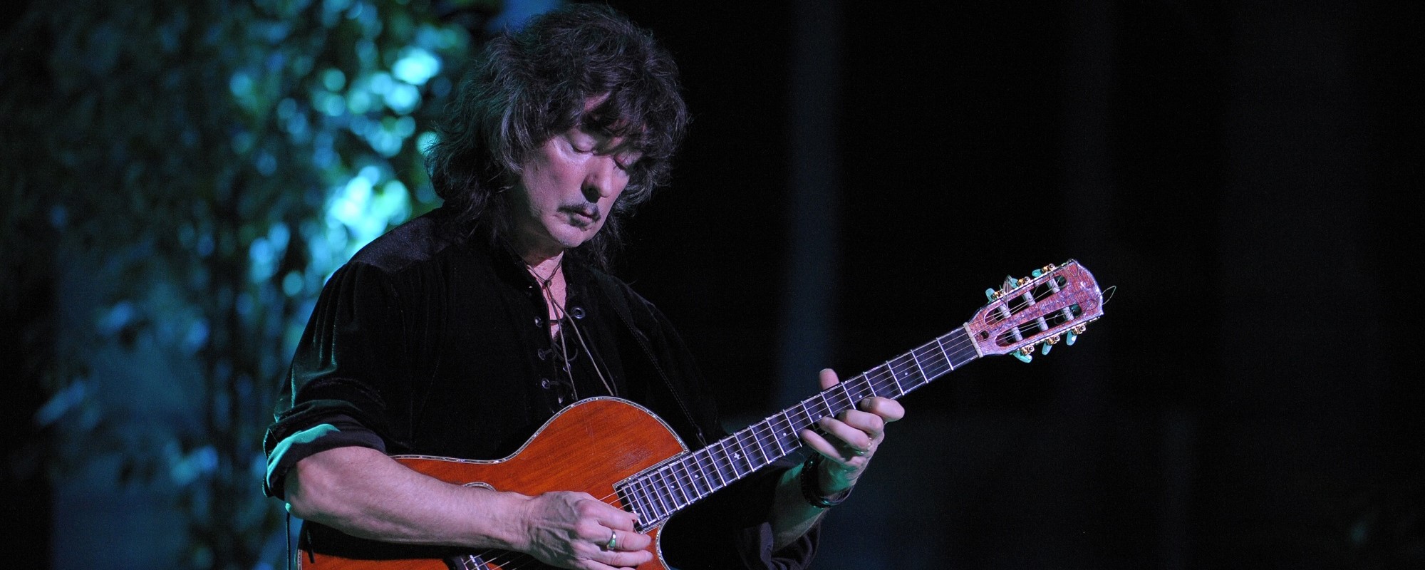 Ex-Deep Purple Guitarist Ritchie Blackmore Receives Lifetime Achievement Honor From the National GUITAR Museum