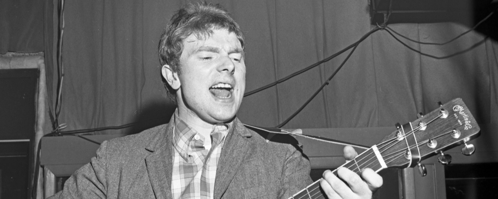 The Famous Song Van Morrison Rarely Performed in Concert for Years (and Why He Avoided It)