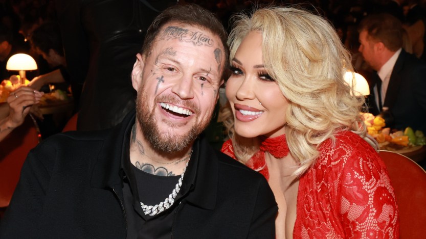 Country Star Jelly Roll Makes Super Bowl Halftime Pitch at Grammy Awards