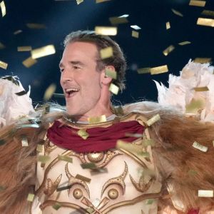 Watch Late ‘Dawson’s Creek’ Star James Van Der Beek Show off His Country Side in ‘The Masked Singer’ Appearance