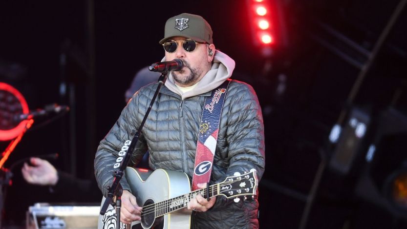 Jason Aldean Just Joined an Elite Club With His Latest Country Airplay No. 1