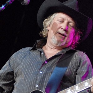 4 John Anderson Songs That Are Pure Country Music Gold