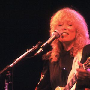 Oscar-Winning Actress Confirmed To Play Joni Mitchell in Cameron Crowe Biopic