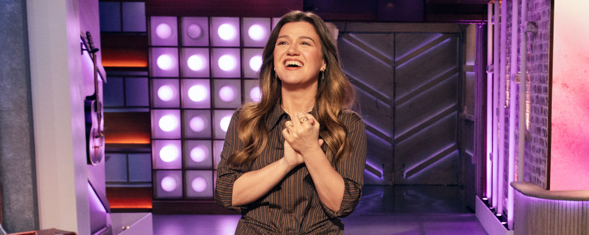 Kelly Clarkson Reveals Gameplan To Dominate 'The Voice' Season 29, Reveals Dream Duet Partner and Delivers a Vicious Burn to Fellow Coaches - American Songwriter