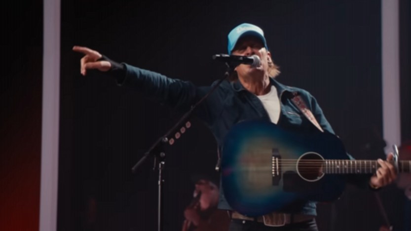 Kid Rock Honors His Faith While Debuting New Cover at All-American Halftime Show