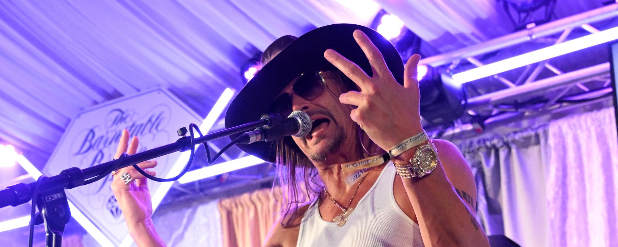 Kid Rock, Country Stars Team up for Alternative Super Bowl Halftime Show—and the Internet Can’t Stop Talking About It
