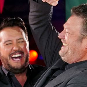 “It's Making Me Sick”: Blake Shelton Hilariously Calls Out Concertgoer Sporting Luke Bryan Merch