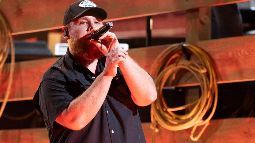 4 Country Music Superstars Who Proudly Call North Carolina Home