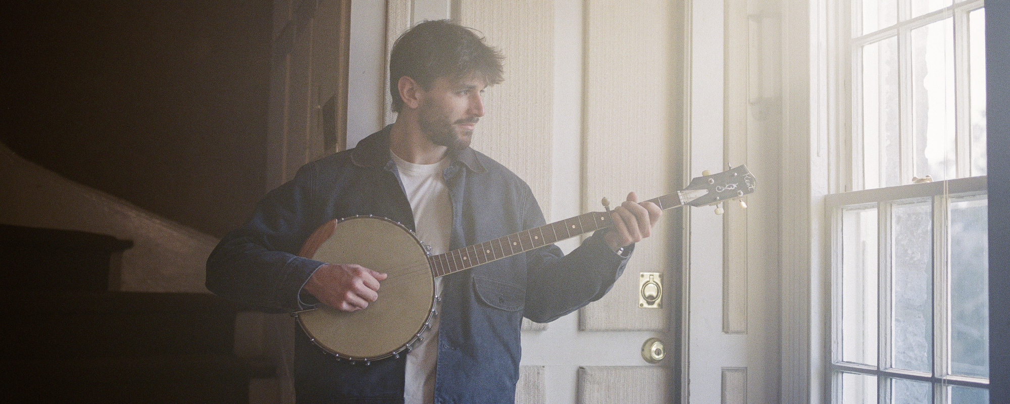 Jonah Kagen Discusses His Latest Single and “Surreal” Sold Out Tour (Exclusive)