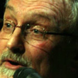 On This Day in 1991, This NFL Defensive Tackle Turned Songwriter Topped the Country Music Chart