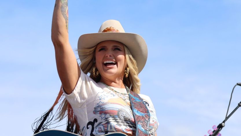 Miranda Lambert Overcomes Nerves, Crushes Ella Langley Cover at Daytona 500
