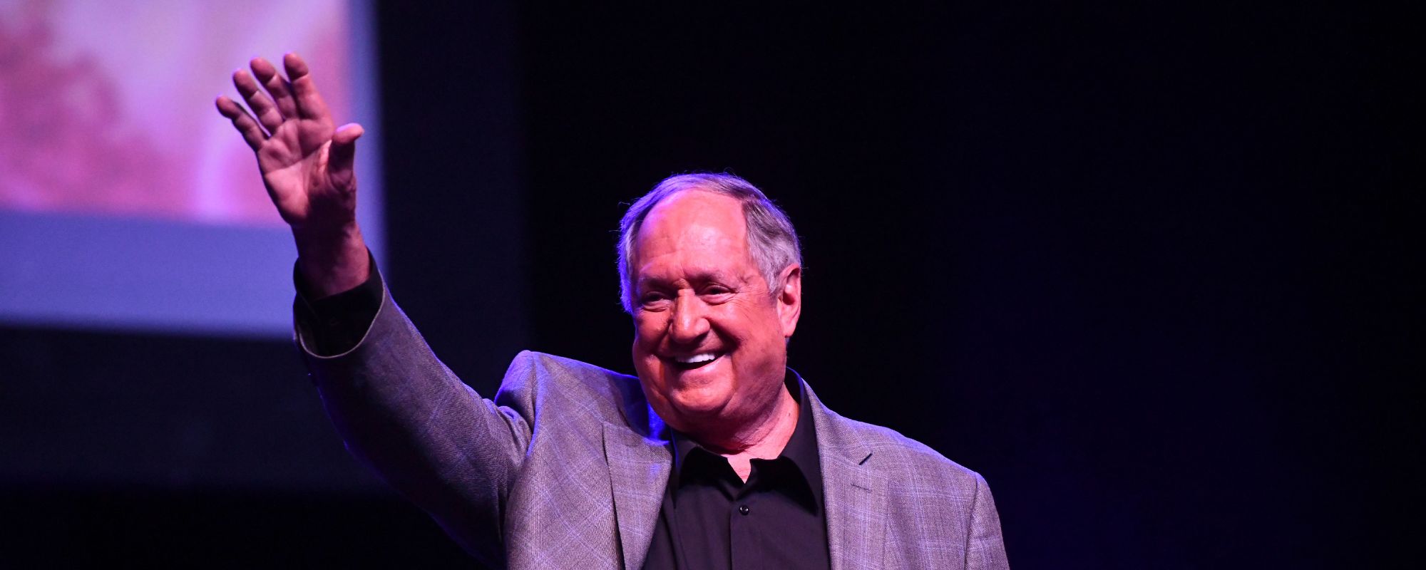 Legendary Singer-Songwriter Neil Sedaka Dead at 86