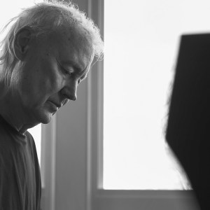 Bruce Hornsby Announces New Album, ‘Indigo Park,’ Featuring Final Collaboration with the Late Bob Weir, Plus Bonnie Raitt & More
