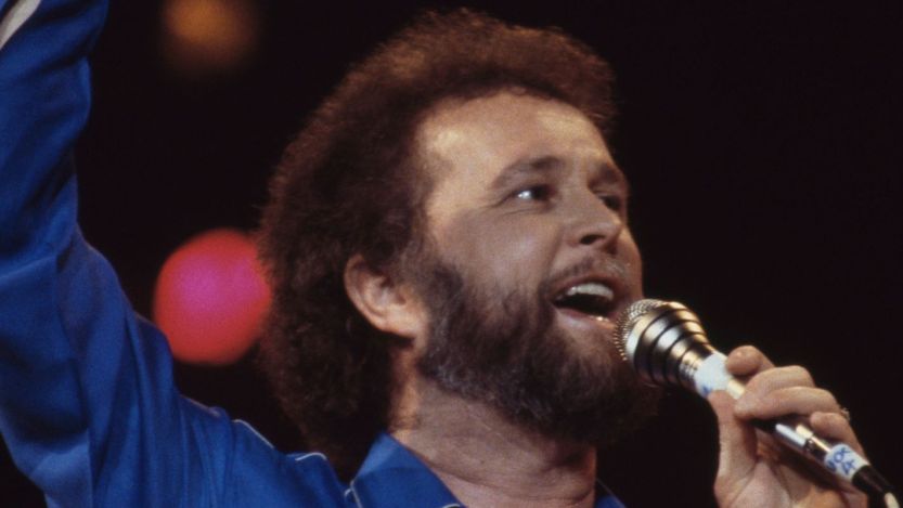 Born on This Day in 1939, the Only Country Artist to Ever Score Three Consecutive Double-Sided No. 1 Hits