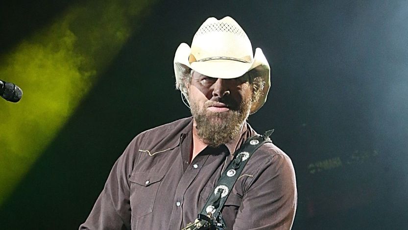 On This Day in 2016, Toby Keith Lost a Longtime Band Member to Cancer