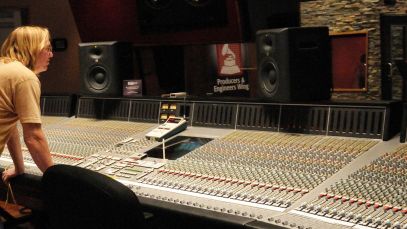 Chuck Ainlay in the studio