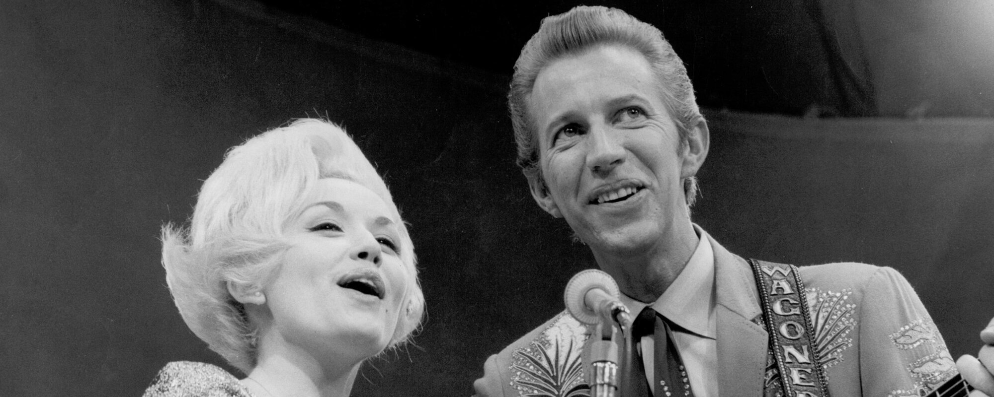 On This Day in 1988, One of Country Music’s Most Iconic Duos Performed Together for the First Time in More Than a Decade