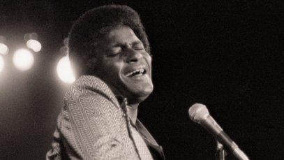 Charley Pride had multiple hit country songs in 1971