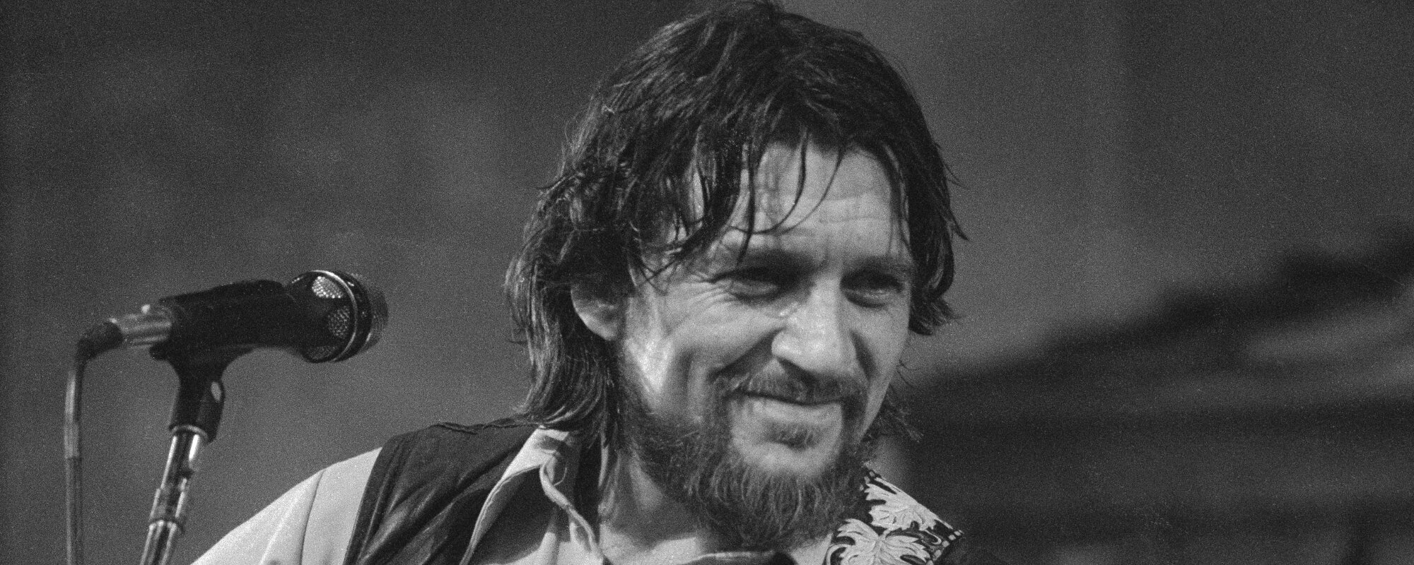 If You Don’t Know These 5 Rebellious Country Songs, Can You Really Call Yourself an Outlaw Country Fan?