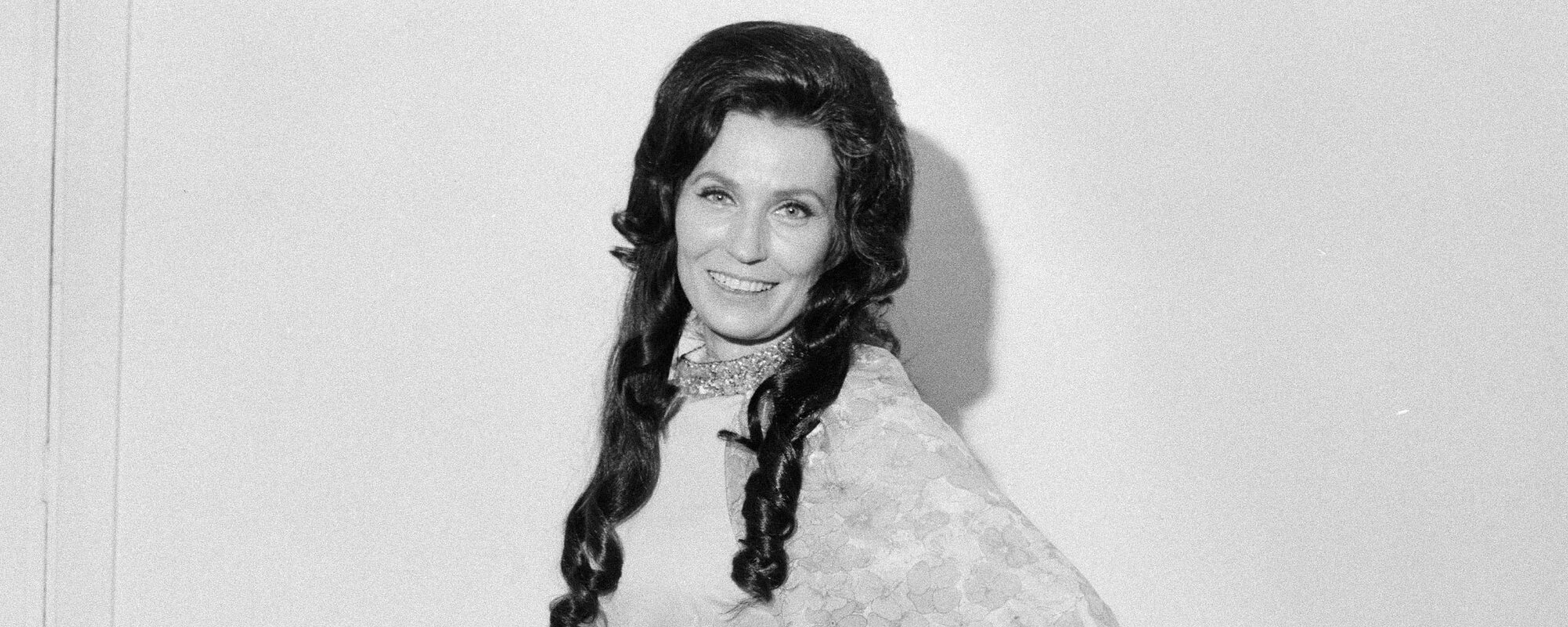 On This Day in 1973, Loretta Lynn Released a Hit Album to Celebrate a History-Making Accomplishment
