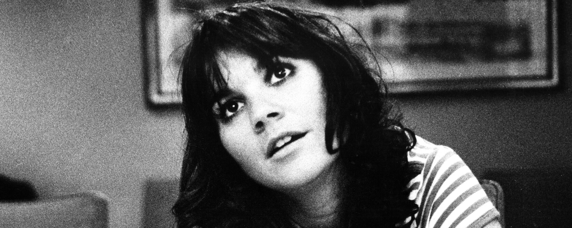 On This Day in 1975, Linda Ronstadt Was Atop the Country Chart With the Album That Produced Her Only No. 1 Singles