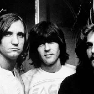 I Still Obsessively Listen to These 4 Nostalgic Classic Rock Songs From 1977
