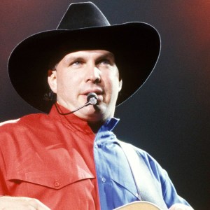 The Lyrics in These 4 Country Songs From 1989 Are Among the Best Ever Written