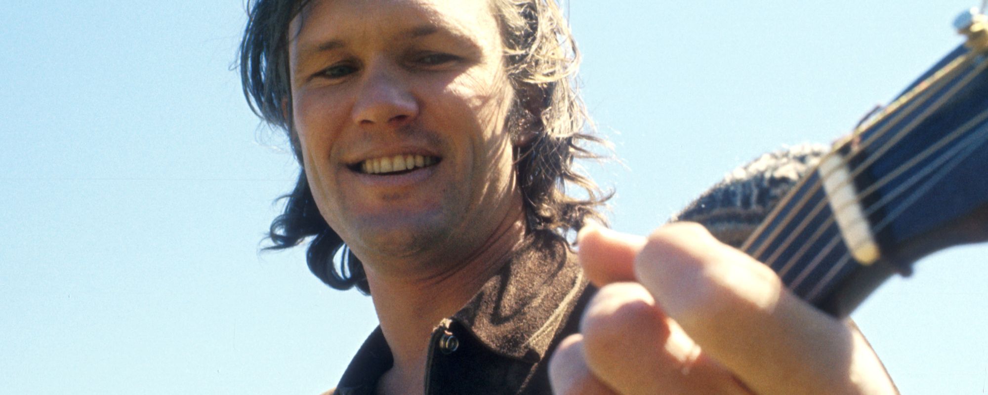 Kris Kristofferson’s First Lines: Why No One Opens a Song Like He Does—and No One Will Ever Match It