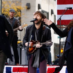 These 3 Feel-Good Country Songs From 2010 Will Always Put Me in a Good Mood