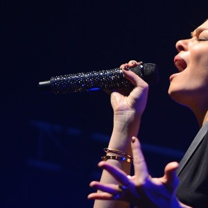 LeAnn Rimes Sounds Amazing on These 3 Songs, Which Are Actually Covers