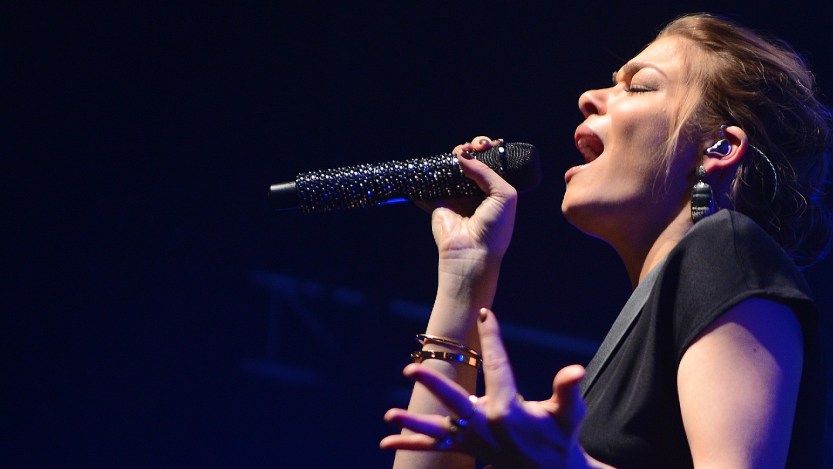 LeAnn Rimes Sounds Amazing on These 3 Songs, Which Are Actually Covers