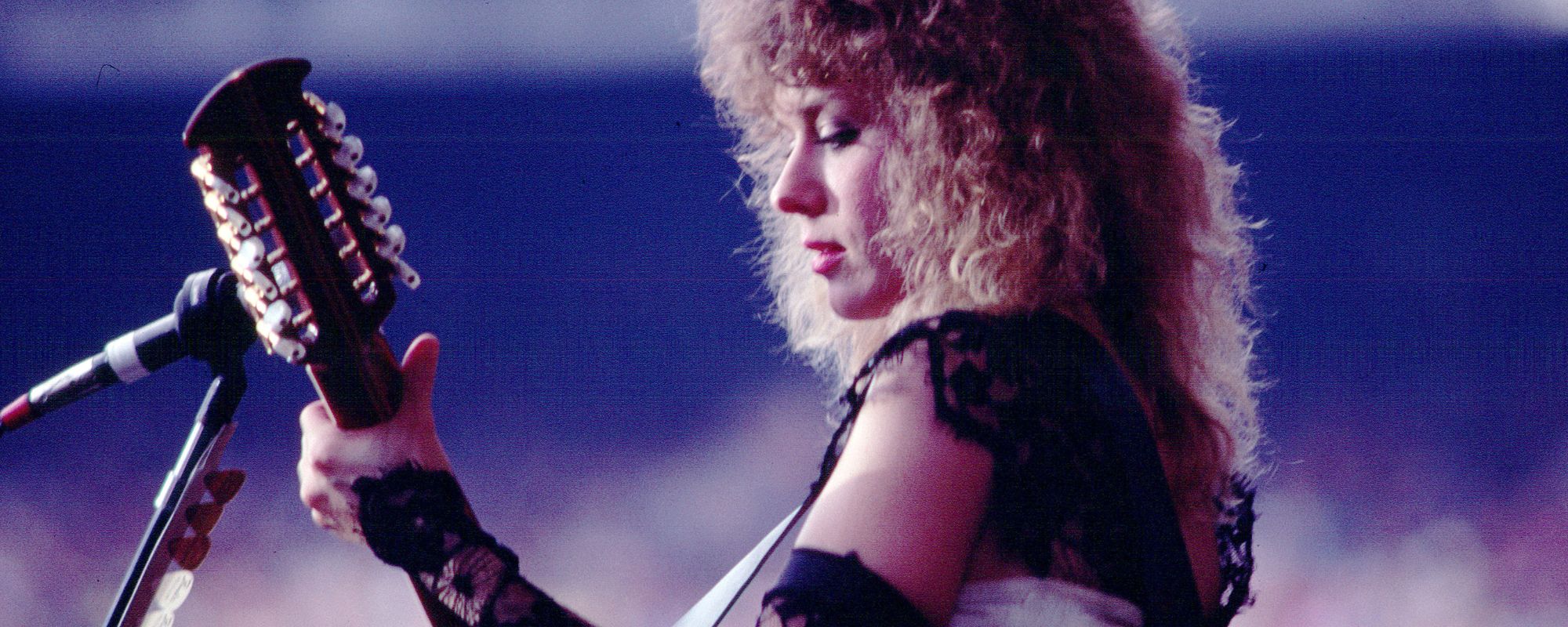 Nancy Wilson Had To Learn This Song To Earn a Spot in Her Sister’s Band, Heart