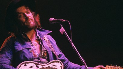 Tina Turner Became the Surprising Inspiration for One of Waylon Jennings’ Biggest Hits