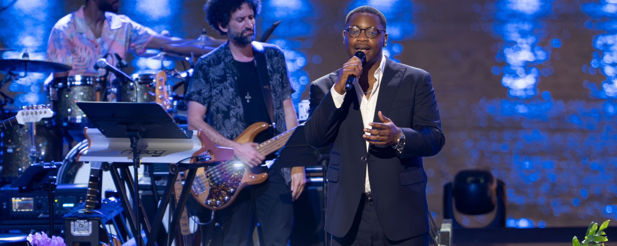 Daniel Stallworth Earns Lionel Richie’s Praise After “Amazing” Cover of “All Night Long” on ‘American Idol’
