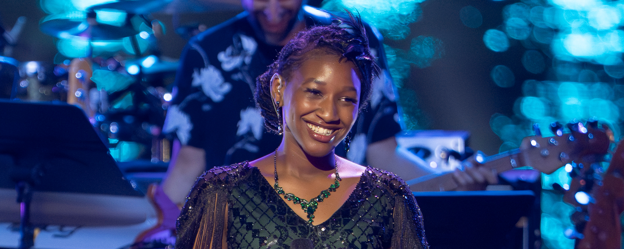 “You Belong on That Stage”: 16-Year-Old ‘American Idol’ Hopeful Wows With Performance Dedicated to Her Mom