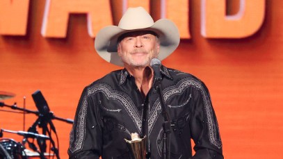 Alan Jackson Celebrates New Granddaughter With Heartwarming Photo
