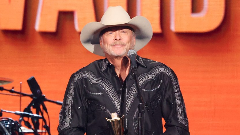 Alan Jackson Celebrates New Granddaughter With Heartwarming Photo