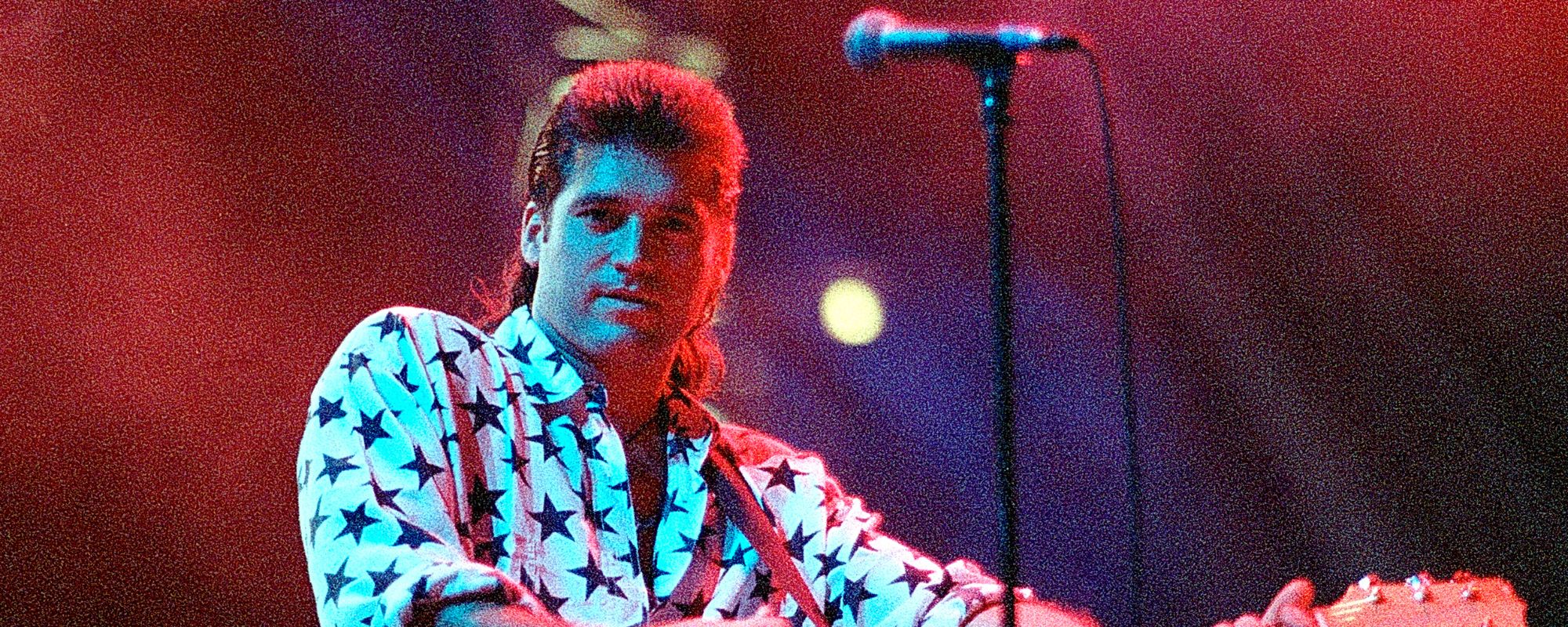 On the Charts in 1993, Billy Ray Cyrus’ Debut Album Started the Longest Run at No. 1 for a First-Time Artist