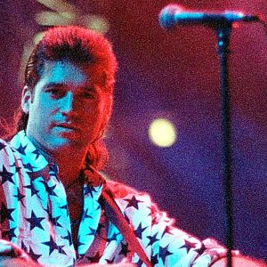 On the Charts in 1993, Billy Ray Cyrus’ Debut Album Started the Longest Run at No. 1 for a First-Time Artist