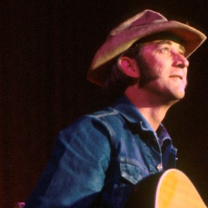 Listen to Don Williams' Newly Discovered Songs Including "Leaving Louisiana in the Broad Daylight" Cover