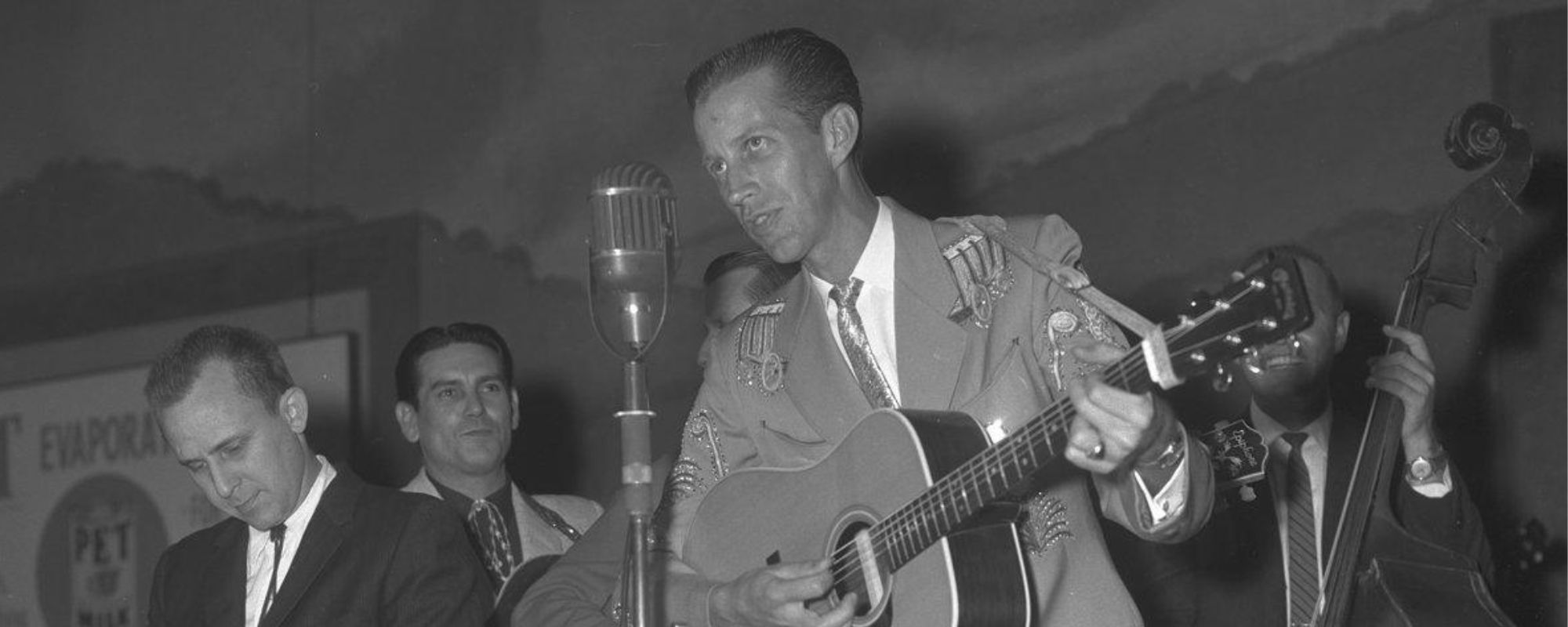 Born on This Day in 1929, the Hall of Fame Steel Guitarist Who Was Dolly Parton’s “Mr. Everything”